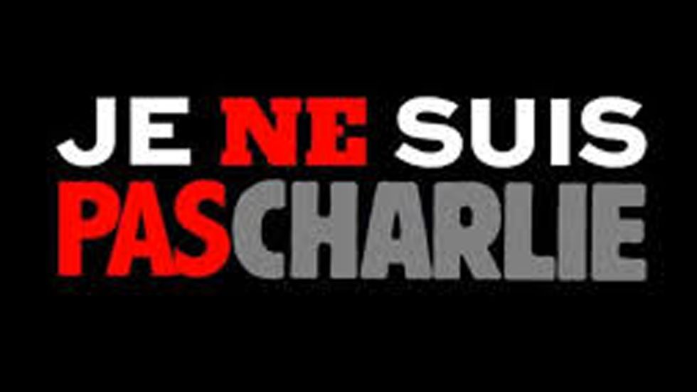 ”Je ne suis pas Charlie” är det många som nu skriver på sociala medier.
