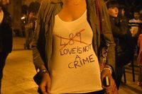 Homofobi är ett utbrett problem i Marocko och resten av arabvärlden. På bilden syns en marockansk aktivist med en tröja där 489 har kryssats över, syftande på en lagparagraf som förbjuder homosexuella handlingar. Arkivbild.