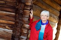 Anita Salomonsson (född 1935) debuterade som författare vid 59 års ålder och har sedan dess givit ut ett flera romaner som utspelar sig i trakten kring Hjoggböle.