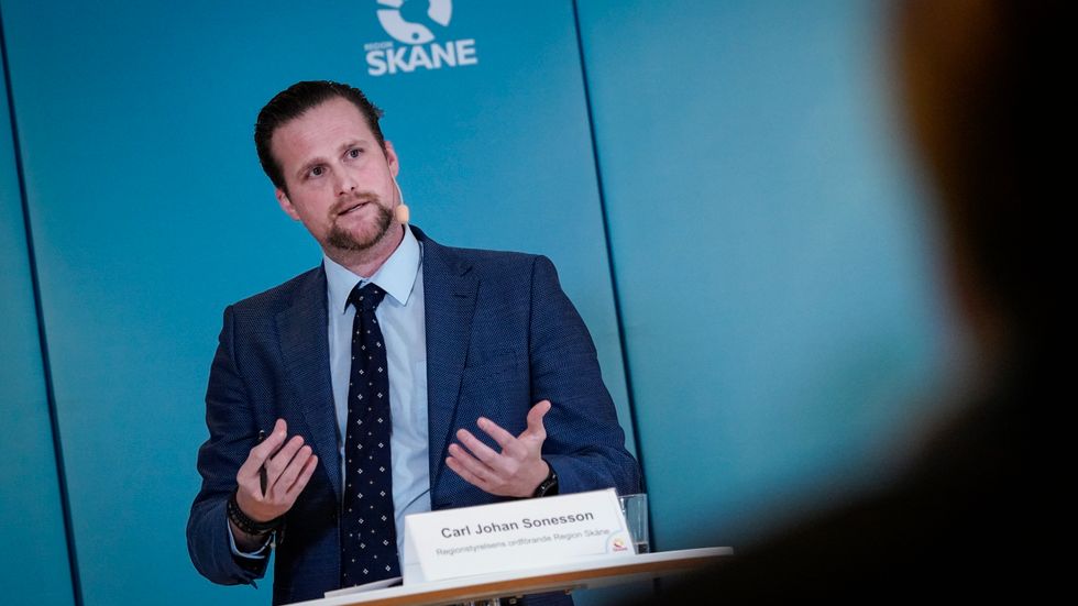 Carl Johan Sonesson (M), regionstyrelseordförande i Region Skåne, under en pressträff om en fast förbindelse mellan Helsingborg och Helsingör.