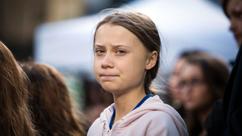 Greta Thunberg, här under en klimatdemonstration i Vancouver, Kanada, i oktober, ska segla över Atlanten på en katamaran.