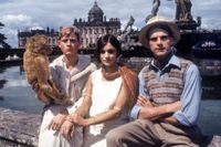 Anthony Andrews, Diana Quick och Jeremy Irons i ”En förlorad värld” från 1981.