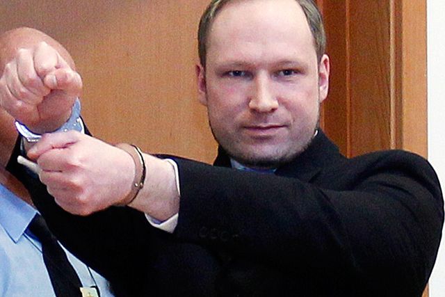 ”Ska bara dö först”, om ett fiktivt terrorbombdåd i Oslo, släpptes i Norge bara någon månad efter att den högerextrema terroristen Anders Behring Breivik massakrerat 77 norrmän.