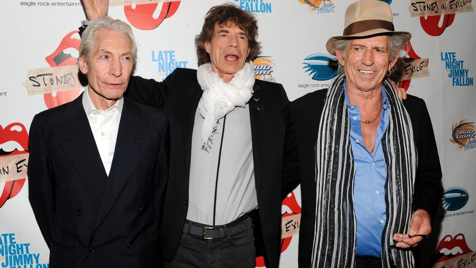 Charlie Watts till vänster, tillsammans med Mick Jagger och Keith Richards. 