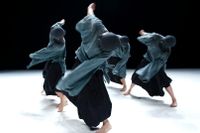 Tao Dance Theatre i verket "4". 