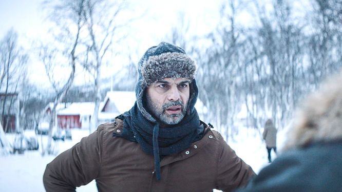 Payman Maadi spelar brottaren Iman.