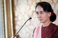 Burmas politiska ledare Aung San Suu Kyi besöker Sverige och talar i riksdagen på tisdag den 13 juni.
