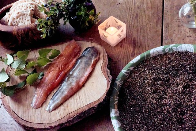 Färsk fjällröding. En av råvarorna som serveras i matkreatören Eva Gunnares smakupplevelse av de åtta samiska årstiderna.