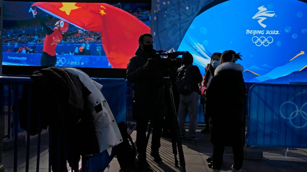 Utländska journalister inför OS i Peking. Arkivbild.
