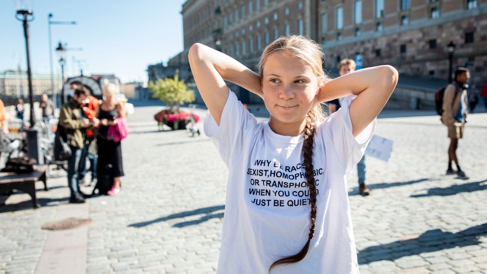 Greta Thunberg bär mycket på sina axlar.
