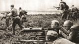Ryska soldater krigar i Orjol-regionen, sommaren 1943.