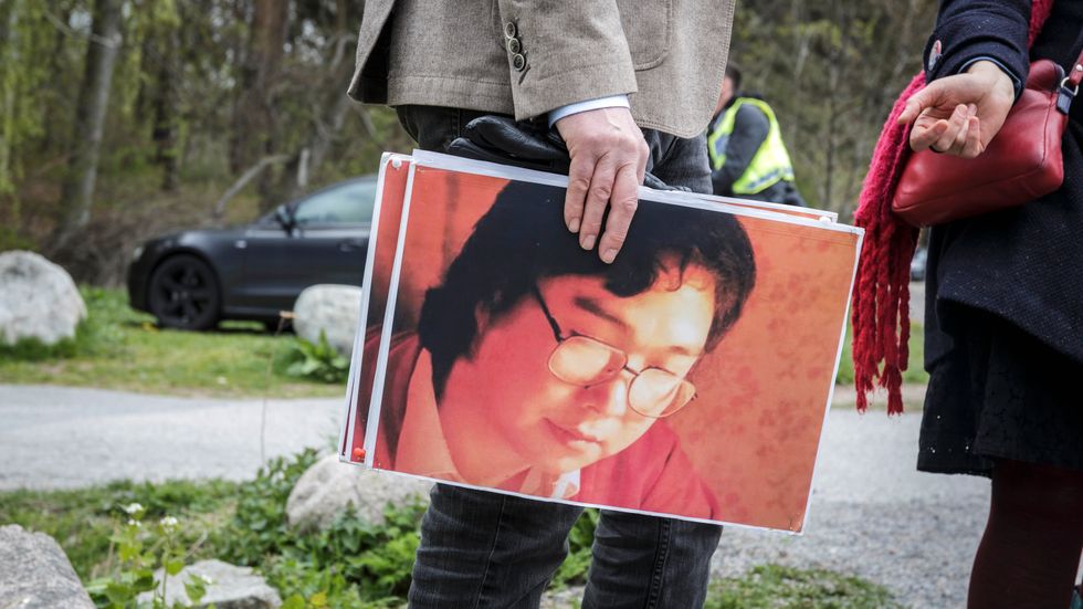Stödmanifestation för den fängslade bokförläggaren Gui Minhai utanför Kinas ambassad i Stockholm. Arkivbild.