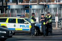 Svensk polis vid gränskontrollen på Öresundsbron. Arkivbild.