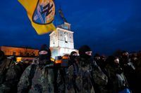 Kiev, 3 januari 2015. Soldater i Azovregementet köar för att svära trohet till Ukraina inför avresa till östra Ukraina.