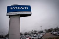 Volvos fabrik i Tuve är fortfarande inte påverkad av halvledarbristen. Arkivbild.