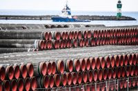Material för byggandet av gasledningen Nord Stream 2 lagras i hamnen i Mukran på tyska ön Rügen.