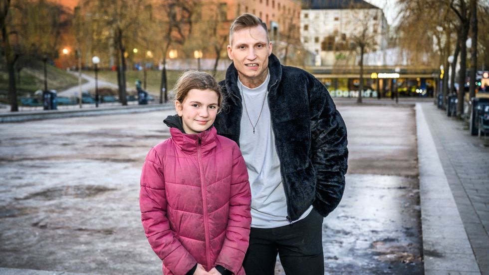 12-åriga juniorreportern Sofia fick träffa Axel Schylström inför hans uppträdande i Mellon. ”Jag repar fruktansvärt mycket”, säger han. 