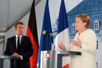 Frankrikes president Emmanuel Macron och Tysklands förbundskansler Angela Merkel. 