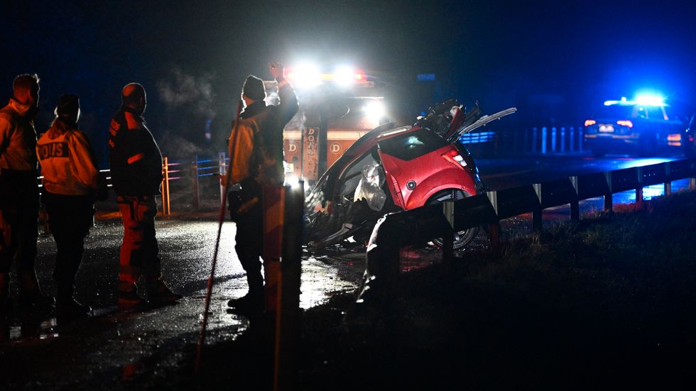 Tre personer fick föras till sjukhus efter en kollision mellan en mopedbil och en personbil på riksväg 112 väster om Åstorp på söndagskvällen.