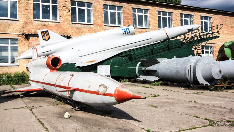 Modifierade drönare av typen Tu-141 från Sovjettiden uppges ha använts för att angripa de ryska flygbaserna i veckan. 