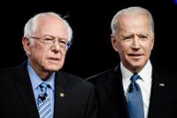 Bernie Sanders och Joe Biden under tisdagens debatt i Charleston, South Carolina.