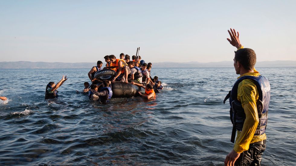 Varje år anländer tusentals migranter till Europa.