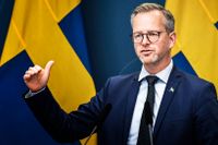 ”Jag är inte en kandidat som Socialdemokraternas nya partiledare”, säger inrikesminister Mikael Damberg på en direkt fråga vid en presskonferens på onsdagen.