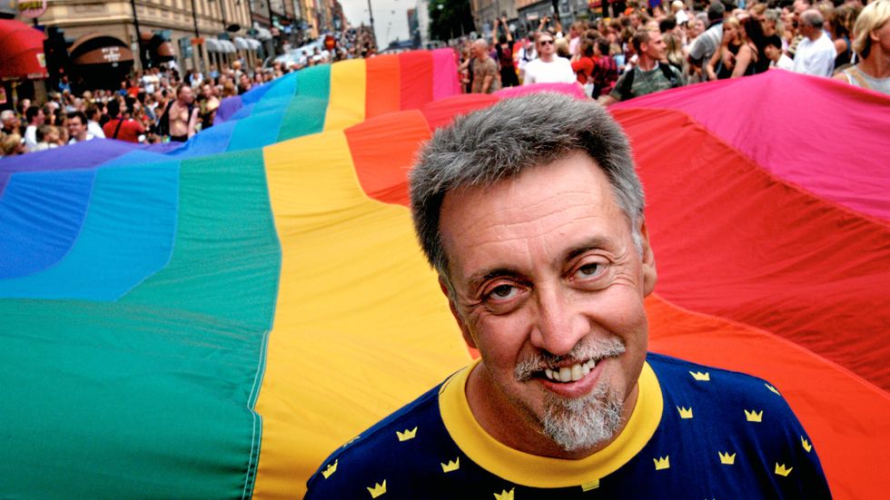 Gilbert Baker under prideparaden 2003.