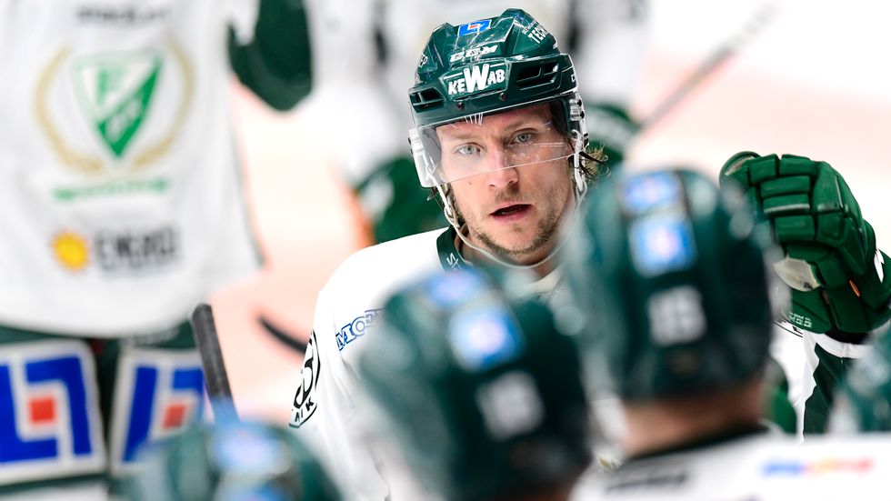 Jesper Olofsson låg bakom Färjestads utjämning i kvartsfinalsserien mot HV71.