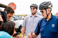 USA:s president Joe Biden vädrade sina tankar om abortfrågan i samband med en cykeltur nära hans familjs strandhus i Delaware på söndagen.