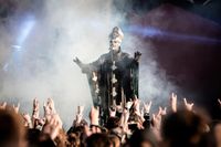 Det svenska metal-bandet Ghost, med frontfiguren Papa Emeritus, under en konsert i Köpenhamn.