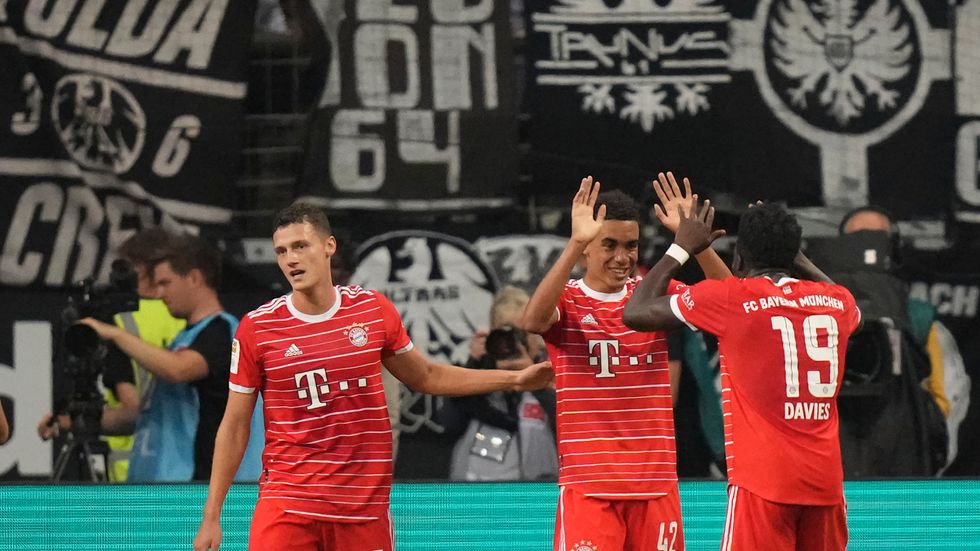 Bayern München krossade Eintracht Frankfurt i Bundesliga-premiären och vann med hela 6–1.