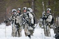 Jägarsoldater under övningen Nordic Response i mars i år. Arkivbild.
