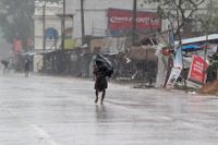Kraftigt regn i Bhadrak i den indiska delstaten Orissa.