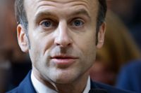 Macron kandiderar till omval