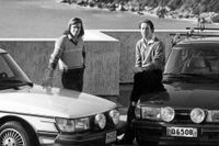 Året var 1981. En bild togs i Monte Carlo av Björn Borg och Ingemar Stenmark. De lutade sig lojt mot sina Saab 900 turbo-bilar. Stenmarks var teracottaröd med takräcke. 
