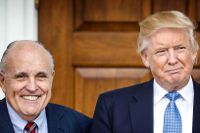 Rudy Giuliani och Donald Trump kommer båda från New York och har känt varandra sedan 1980-talet.