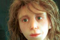 En modell av ett neandertal-barn som speglar forskares uppfattning om hur dessa utdöda människor såg ut och levde. Bilden av neandertalare som tjockskalliga grottmänniskor anses i dag daterad.
Modellen är framtagen av forskare på det antropologiska institutet vid Zürichs universitet.