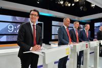 Fyra nyanser av rött. Partiledarna för SD, V, MP och S i SVT:s slutdebatt 2014.