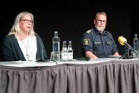 Polis och åklagare håller pressträff om mordutredning i Visby efter att Ing-Marie Wieselgren, samordnare för psykiatrifrågor vid SKR utsattes för en knivattack och senare avled.