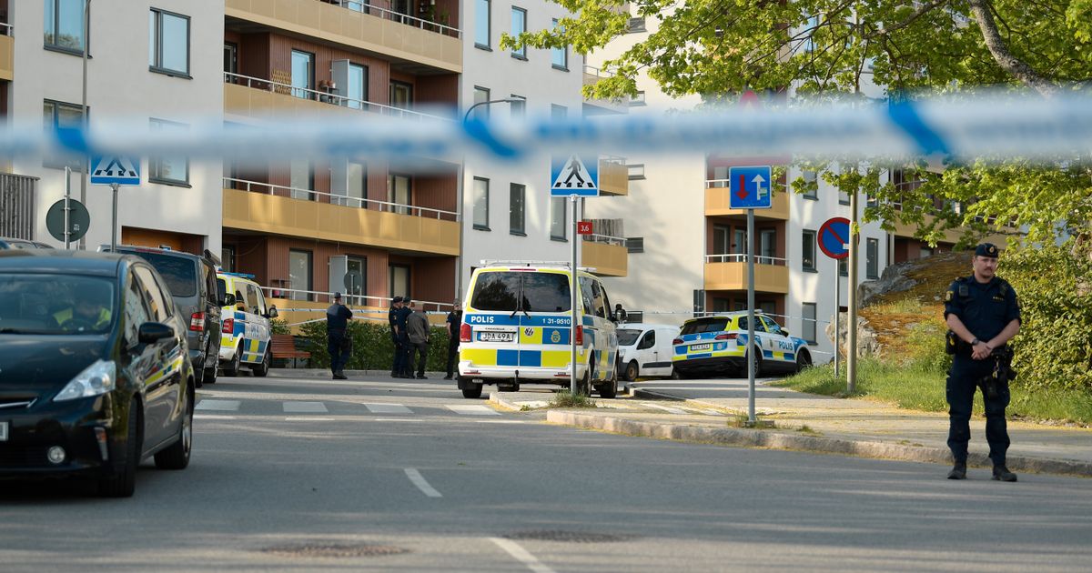 Skjutning i Bredäng – en allvarligt skadad