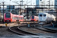 Både SJ och MTR Express kör tåg mellan Stockholm och Göteborg i konkurrens med flygbolagen SAS, Norwegian och BRA.