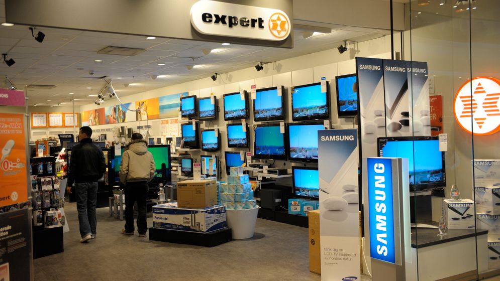 Elektronikkedjan Experts butik i Gallerian i centrala Stockholm.