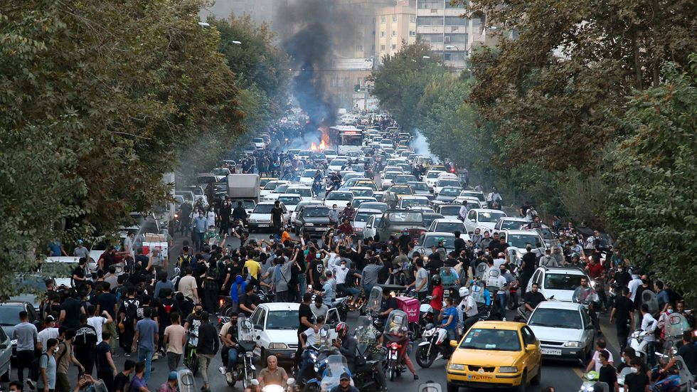 En av få bilder inifrån Iran. Teheran, onsdag 21 september.