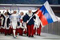 Ryska idrottare tågar in vid invigningen av OS i Sotji.