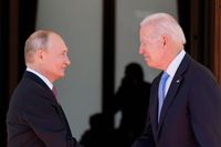 Rysslands president Vladimir Putin och hans amerikanske kollega Joe Biden samtalade i timmar.