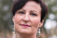 Sandra Lindström är psykolog med bas i Skellefteå. Hon föreläser bland annat om ojämställd stress.