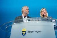 Peter Eriksson (MP) och Magdalena Andersson (S) presenterar regeringen och Vänsterpartiets förslag till ny bostadspolitik. Frågan är om den har stöd?