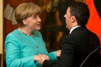 Italiens premiärminister Matteo Renzi och Tysklands förbundskansler Angela Merkel under den gemensamma presskonferensen i Rom på torsdagen.