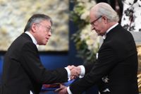 Förra årets Nobelpristagare i litteratur Kazuo Ishiguro under utdelningen av priset i Konserthuset.